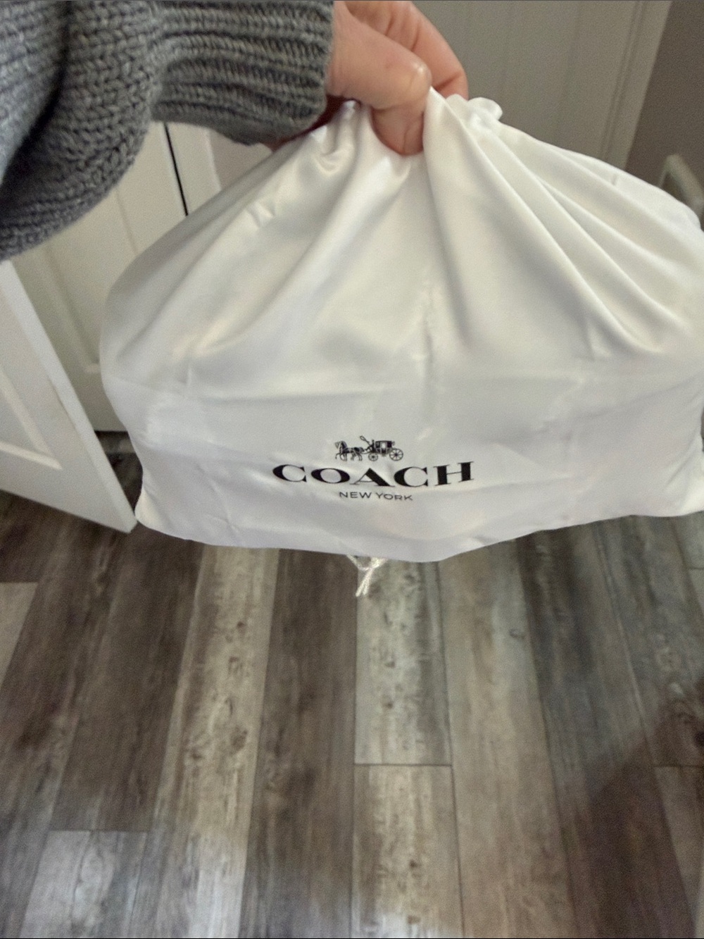 Coach Distressed Denim Patchwork Quilted Tabby 26 Like New!!!!🚨 - Picture 14 of 14